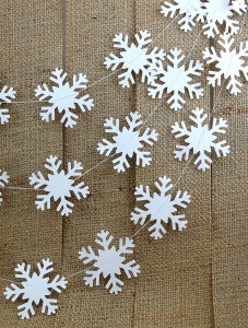 Ghirlanda Appendiabiti Merry Christmas Con Fiocchi Di Neve – Rosso E Verde, Decorazione Natalizia Per Feste E Foto